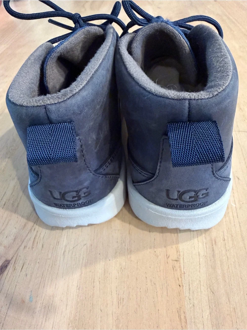 UGG Kids' Navy Mid-Top Canoe Waterproof Chukka Boots, Size 2